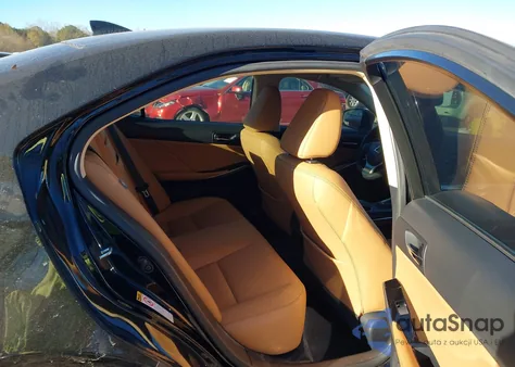 2016 Lexus Is 200T из США, поврежденный, VIN JTHBA1D26G5027920